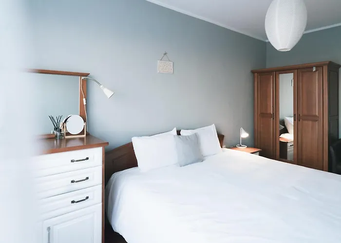 Апартамент Cozy Pet Friendly & Free Parking *